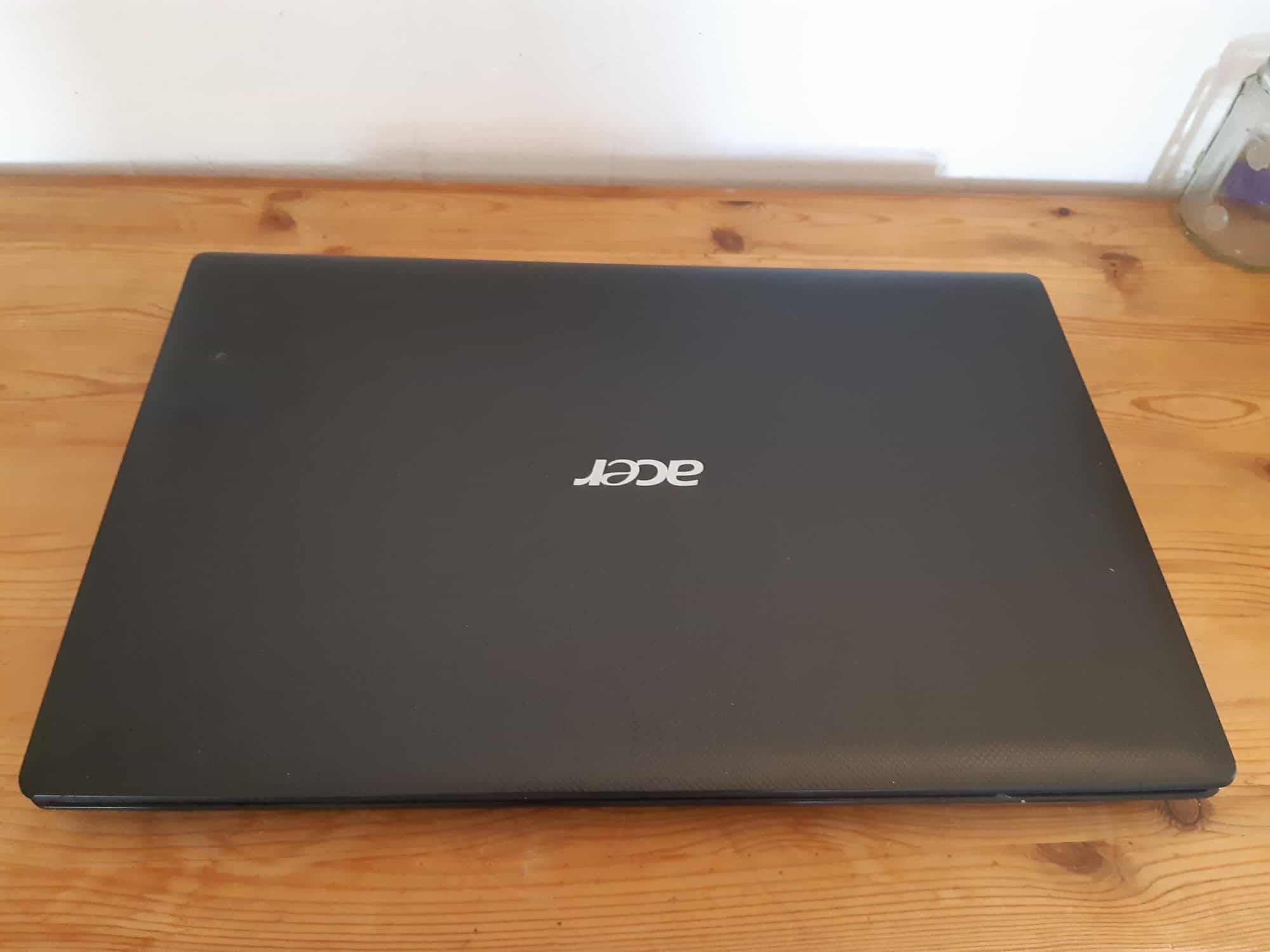 Acer Aspire 5552 picture of lid